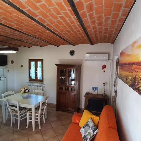 Апартаменты Spicchio Di Luna -