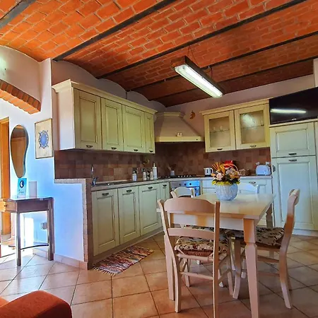 Spicchio Di Luna - Апартаменты *