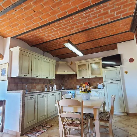 Апартаменты Spicchio Di Luna - *